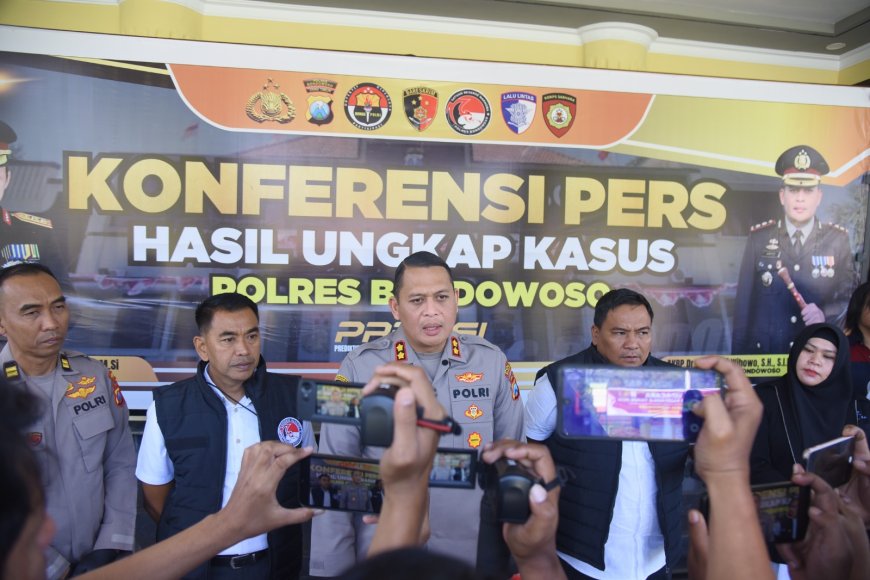 Polisi Ringkus Pelaku Kejahatan Bersenjata Clurit di Bondowoso